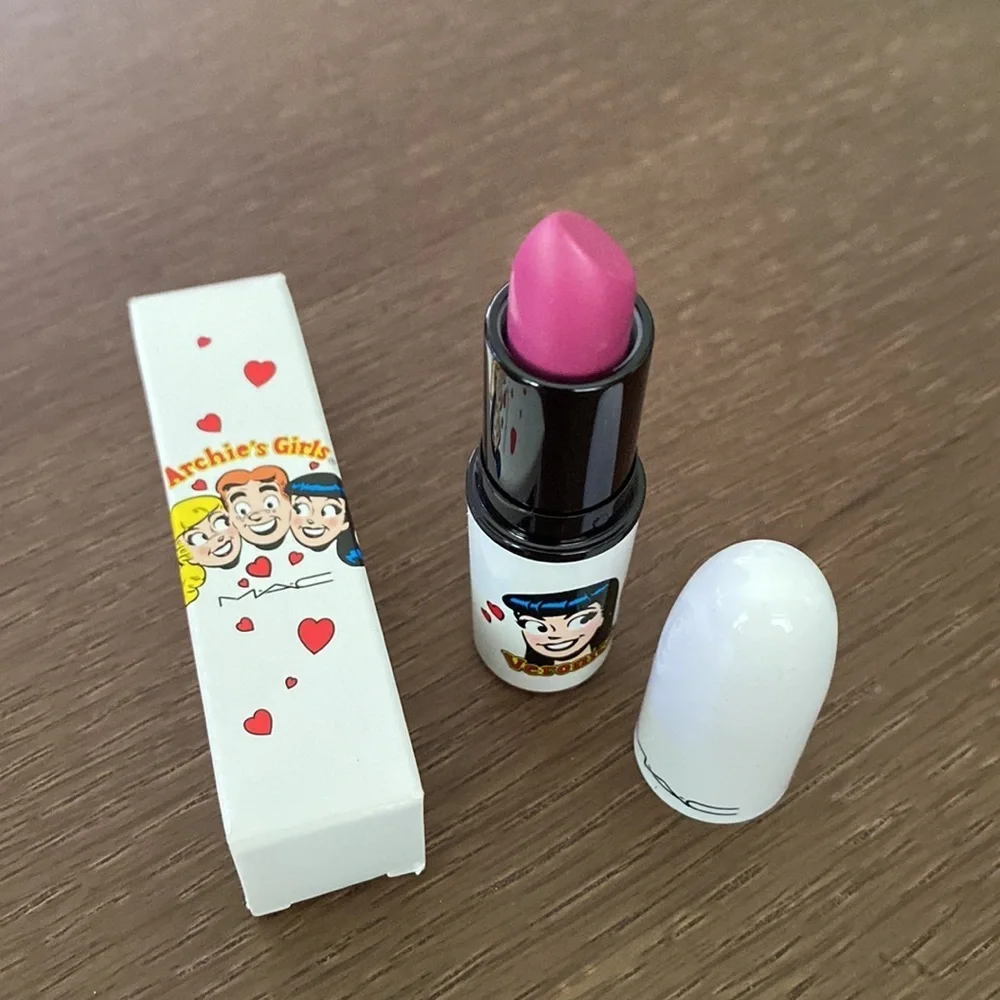 MAC Cosmetics Satin Lipstick ‘Daddy’s Little Girl’ - Picture 3 of 6